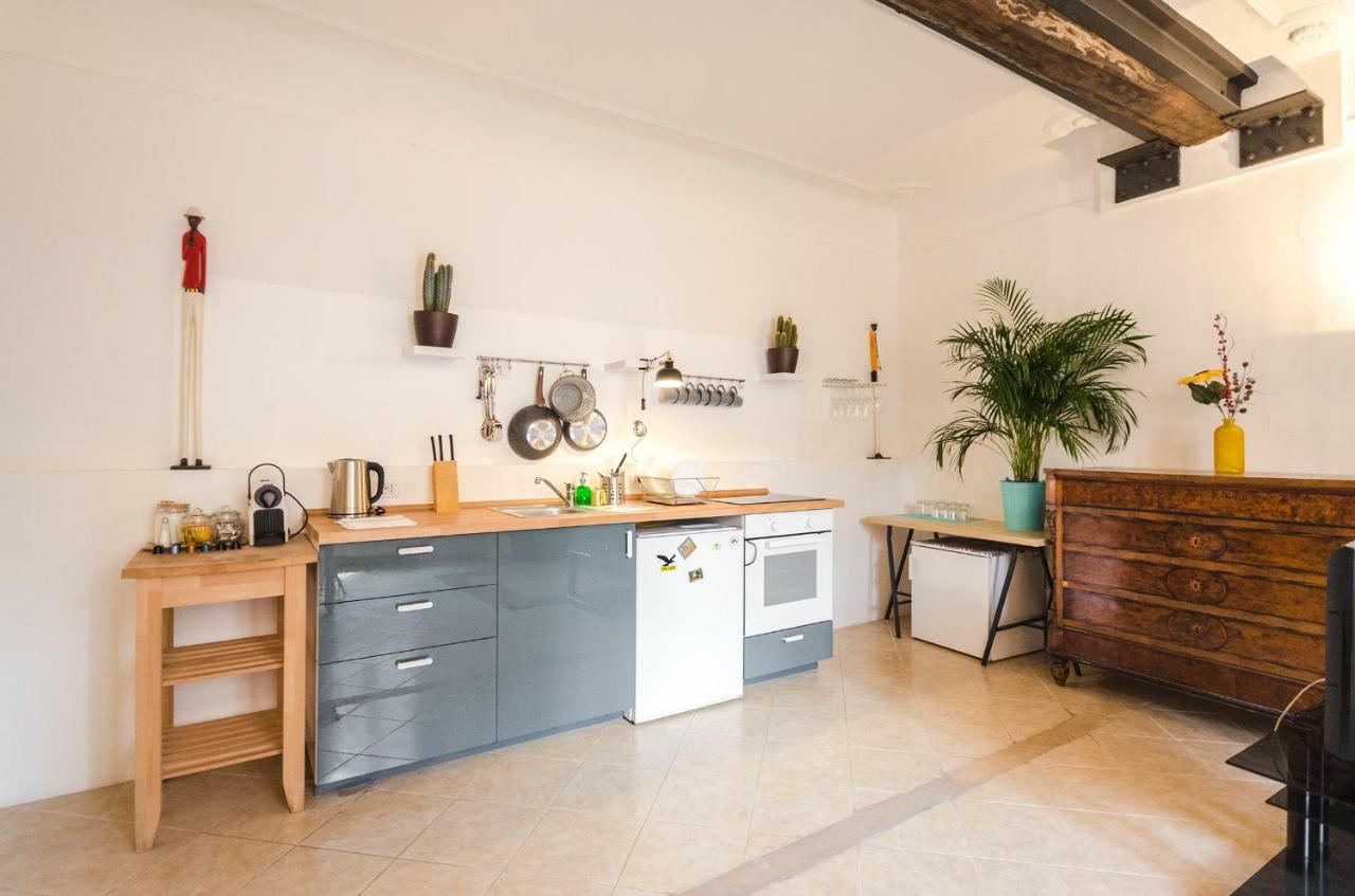 Petroni Apartment Bologna Luaran gambar