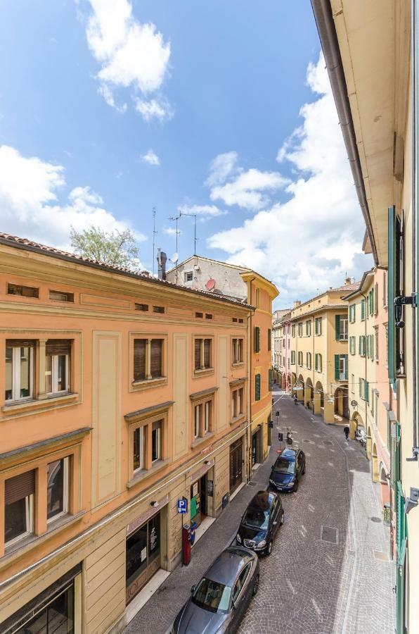 Petroni Apartment Bologna Luaran gambar
